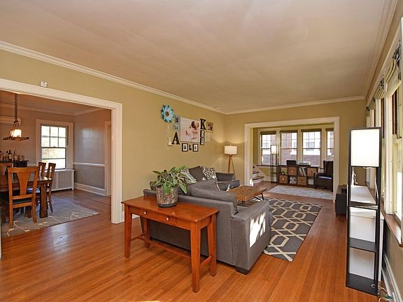 4th image of 3770 Hyde Park Ave