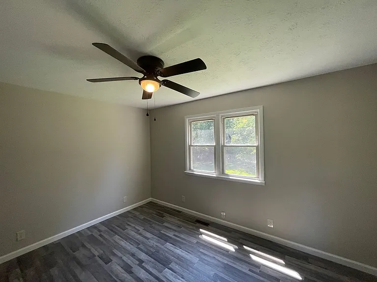 4045 Old Mayfield Rd — Photo 10