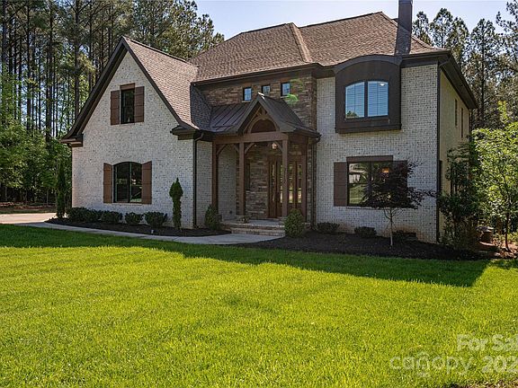 3rd image of 3112 Ashwood Park Dr