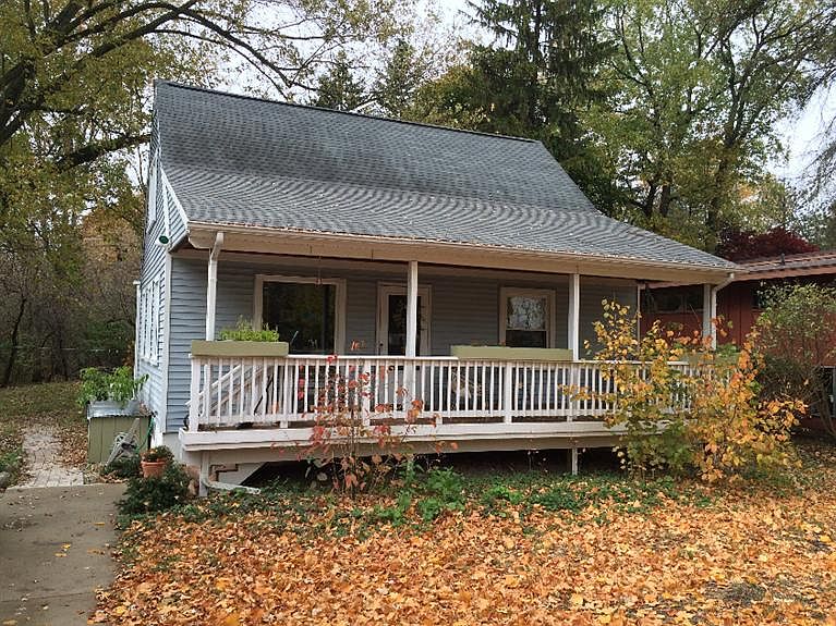 1st image of 2217 Hilldale Dr