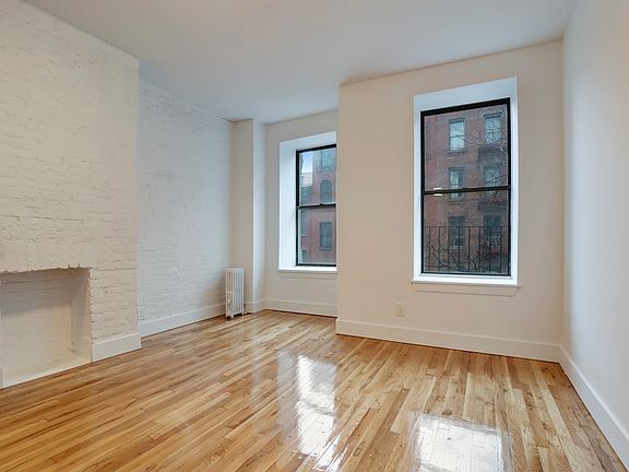 2nd image of 350 W 47th St #3BB