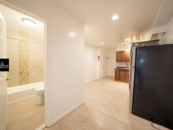 5th image of 301 Sumpter St #1A