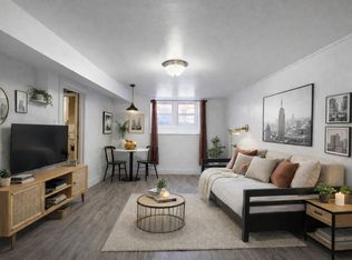 2119 29th St #1, Astoria, NY 11105