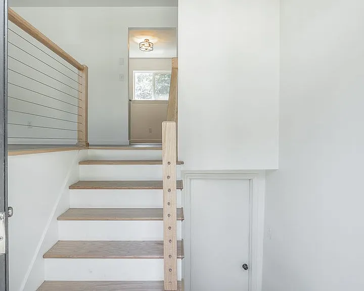 1364 Meadowood Dr — Photo 55