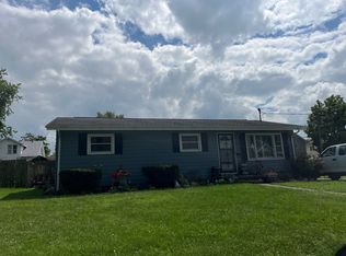 1106 Adams Ave, Charleston, IL 61920