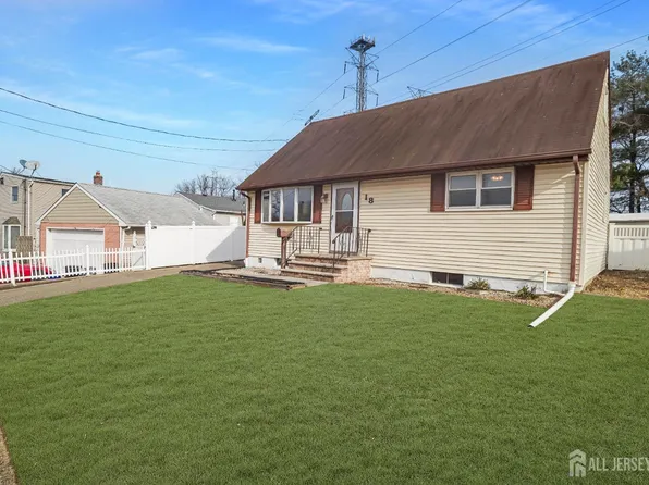 18 Charmello Dr, South Amboy, NJ 08879