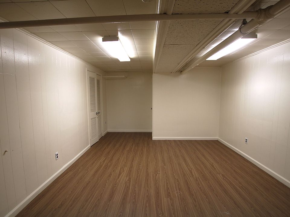 2nd image of 2014 Walnut St APT 1