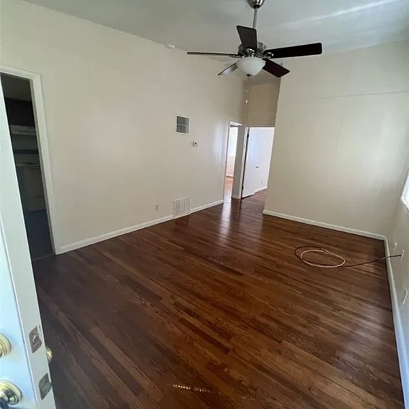 172 Hart Ave — Photo 12