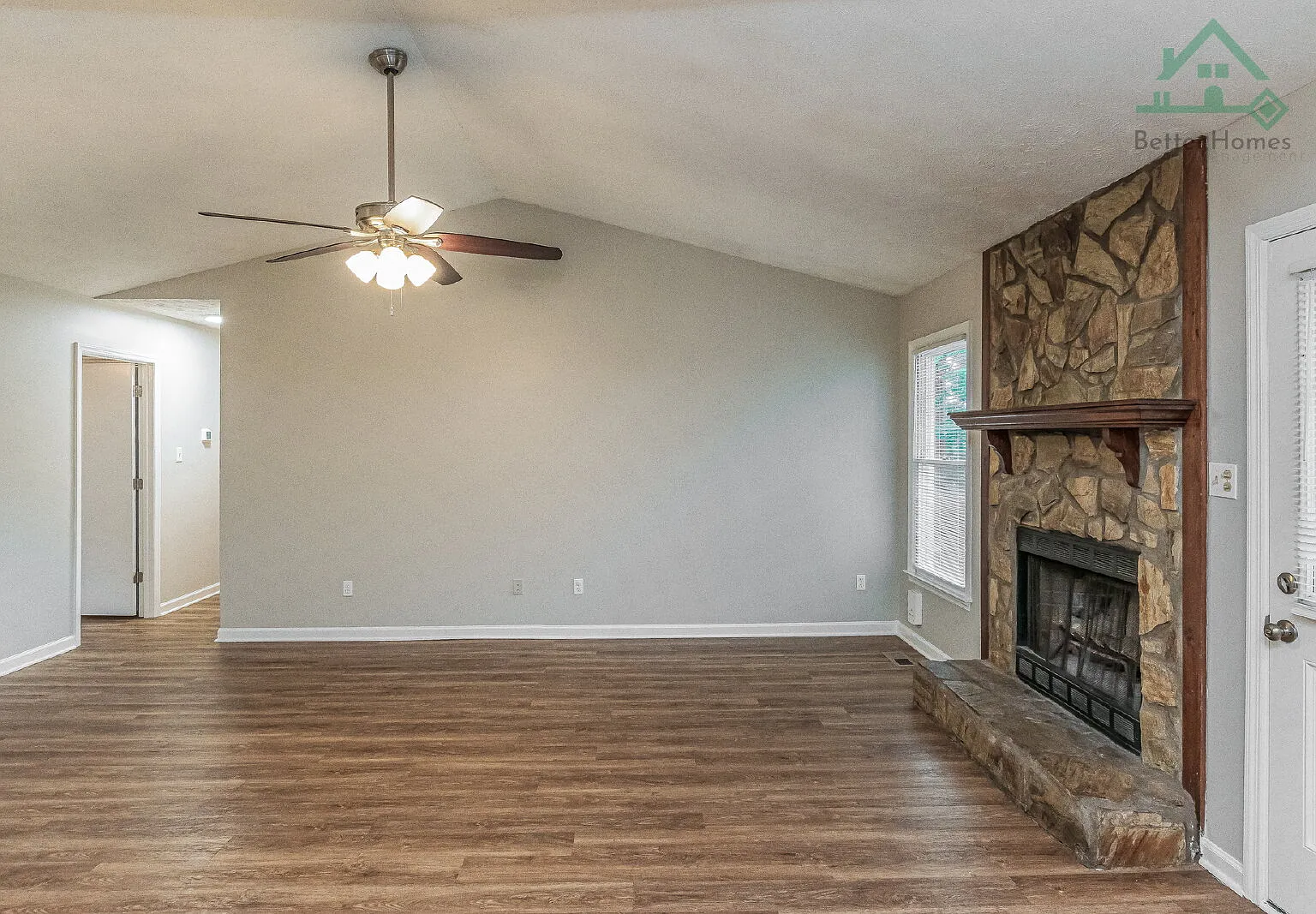 3 bed, 2.0 bath, 1100 sqft, $1,495 — Photo 2