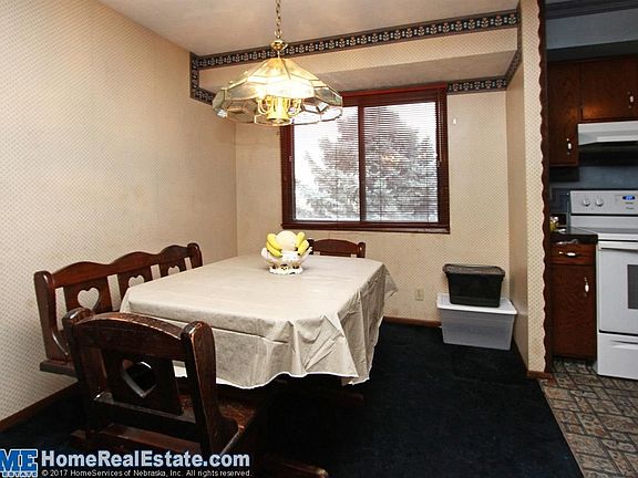 4th image of 2620 NW 49th St