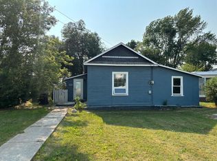 256 NE 1st St W, Magrath, AB T0K 1J0