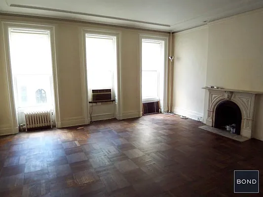 Rented by Bond New York | media 9