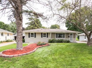 417 Monroe Ave S, Hopkins, MN 55343