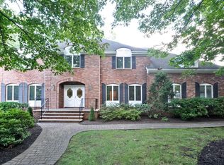 30 Hillcrest Way, Basking Ridge, NJ 07920