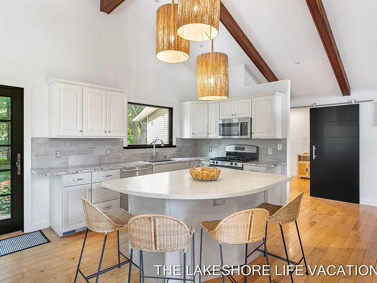 3892 Lakeridge Dr — Photo 19