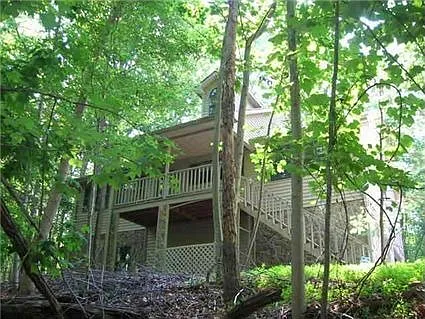 320 Fox Den Cir photo 1