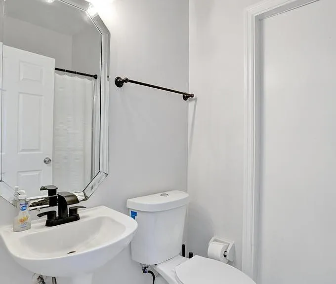 16405 Diamond Head Dr — Photo 23