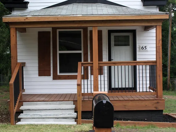 65 Evans St, Whitmire, SC 29178