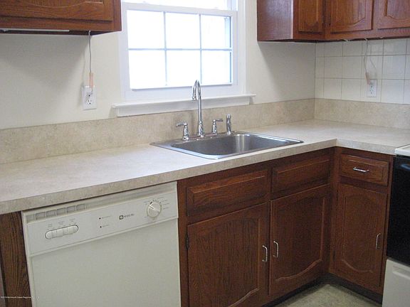 4th image of 50B Milford Ave #53