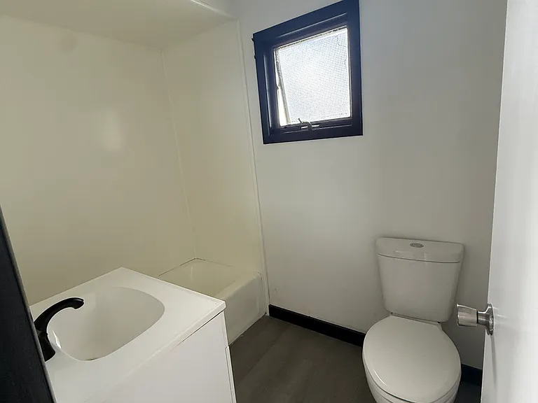 125 Walnut St #1 — Photo 5