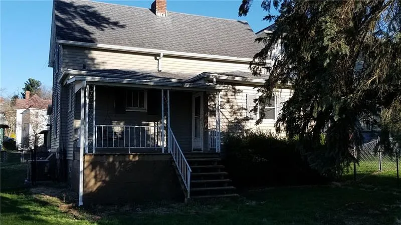 52 Rural Ave photo 1