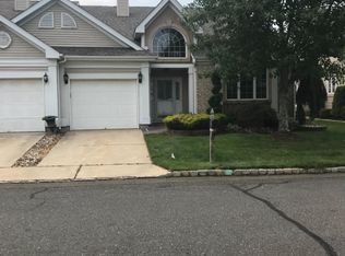 83 Birmingham Ln, Monroe Township, NJ 08831