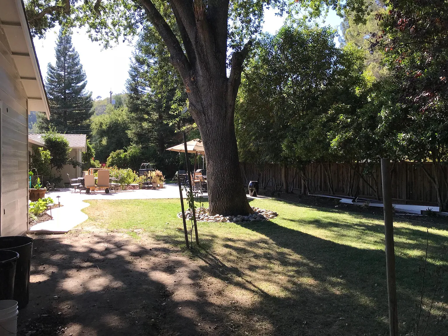 2 bed, 1000 sqft, $3,300 — Photo 4