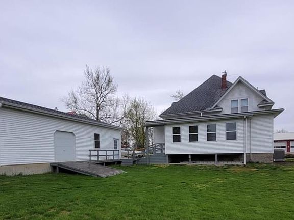 2nd image of 108 S Franklin St
