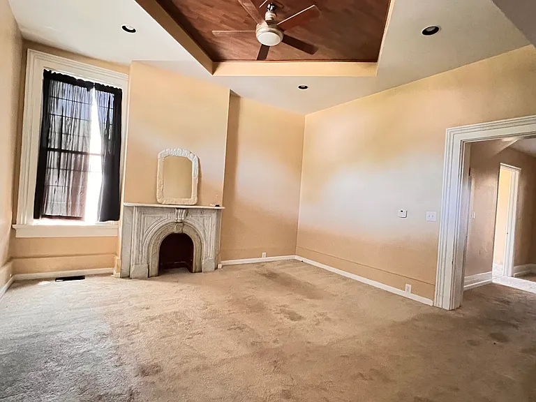 505 W Wyoming Ave #1 — Photo 4