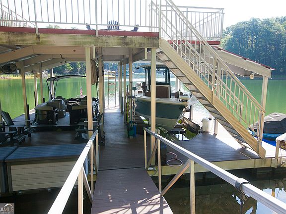 2nd image of 1695 Lakeside Trl