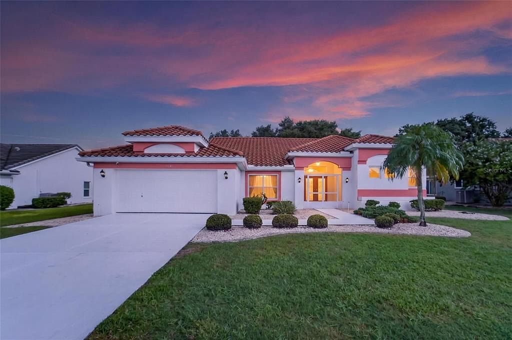 2216 NEW BEDFORD DRIVE — Sandpiper Golf Club