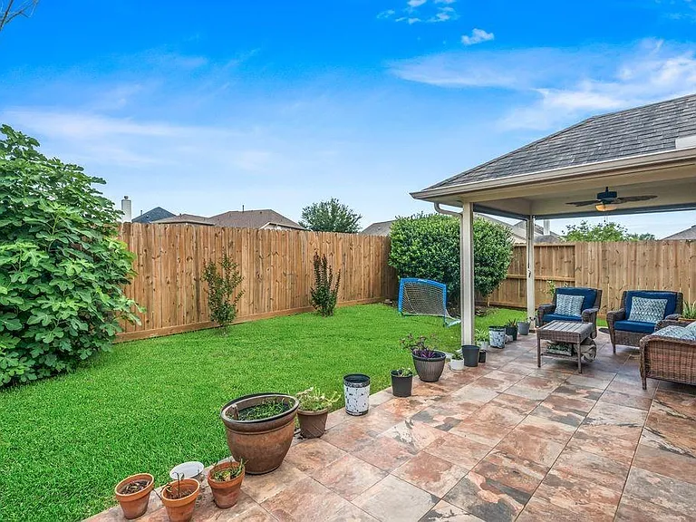 8819 Chaco Hill Ln — Photo 13