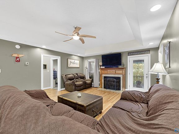 4th image of 6074 Chula Vista Rd