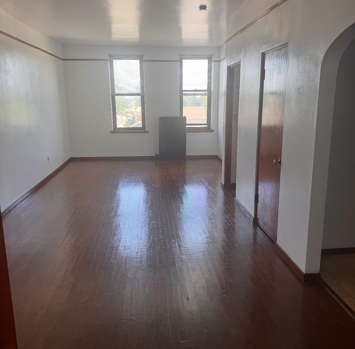 1 bed, $1,000 — Photo 1