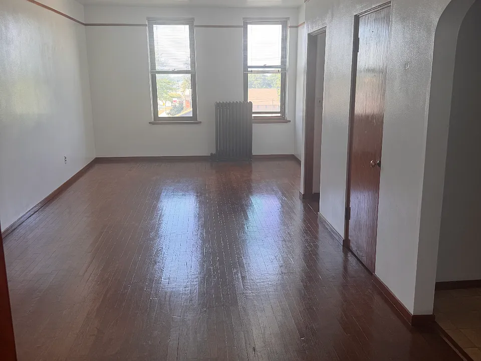 110 N Public Sq #3-6