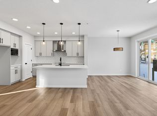 2251 194th St NW, Edmonton, AB T6M 1P5