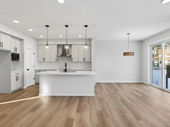 2251 194th St NW, Edmonton, AB T6M 1P5