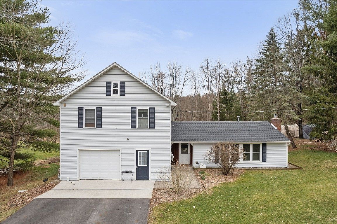 83 Cafferty Ln, Endicott, NY 13760 Zillow