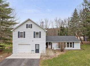 83 Cafferty Ln, Endicott, NY 13760