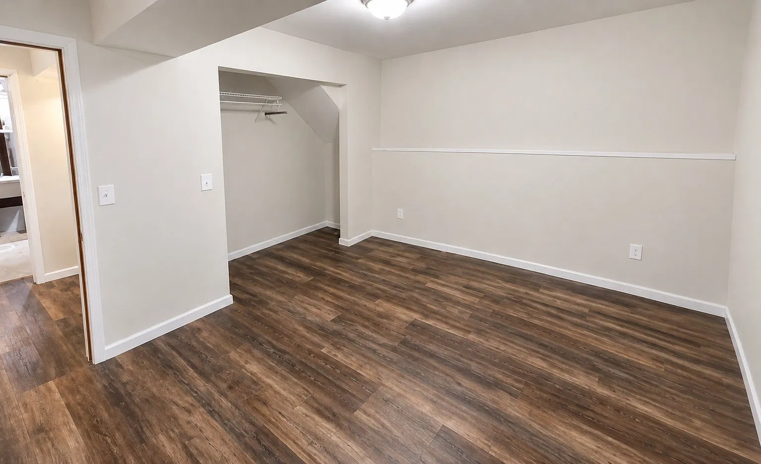 5 bed, 1.0 bath, $650 — Photo 1