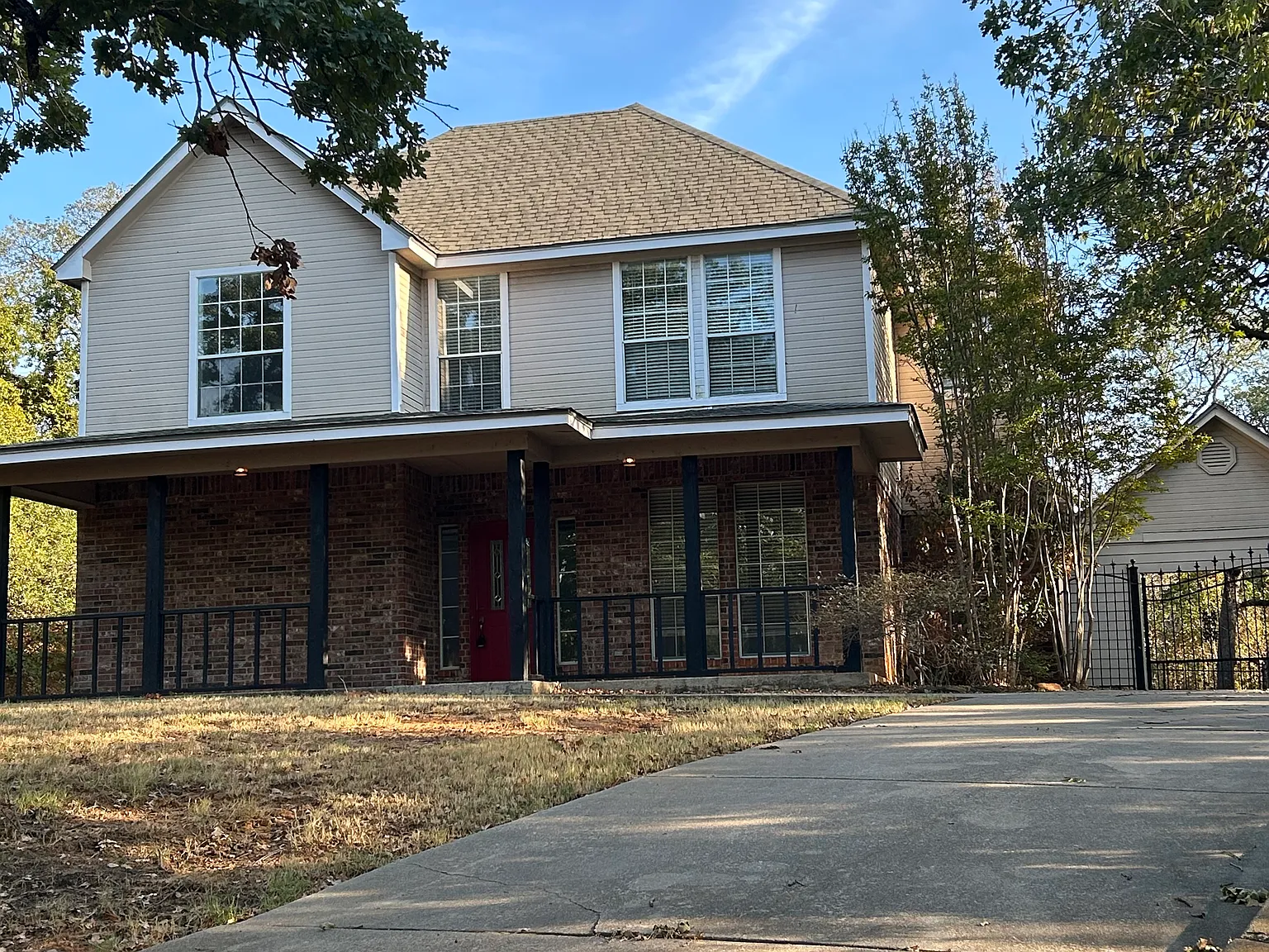 4 bed, 2635 sqft, $3,333 — Photo 1