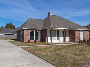 13571 S Trace Dr, Walker, LA 70785