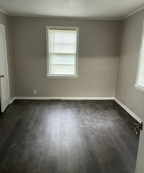1019 Curry Rd — Photo 5