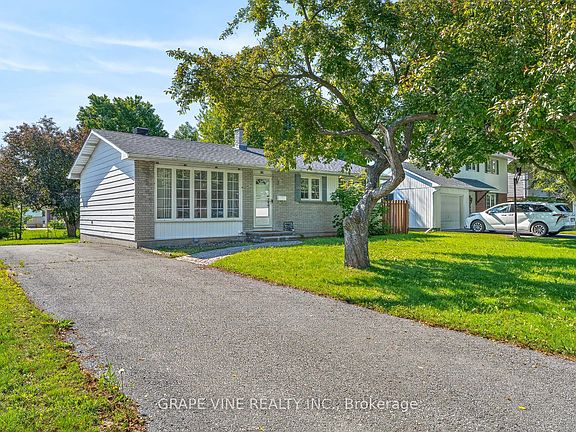 3rd image of 104 Oriole Ave