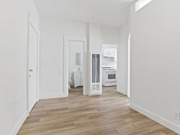 2nd image of 227 Lime Ave APT 9