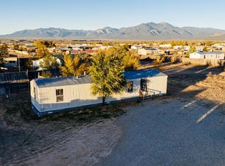 10B Amber Ln #10B, Ranchos De Taos, NM 87557