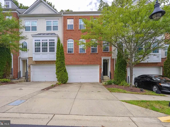 606 Tailgate Ter, Landover, MD 20785