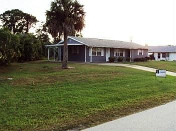2nd image of 401 Lake Dr