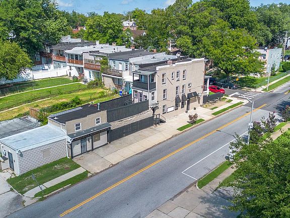 3rd image of 3301 Piedmont Ave