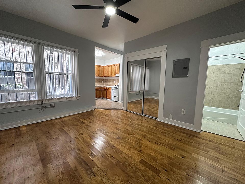 1st image of 1647 W 11th St APT 109
